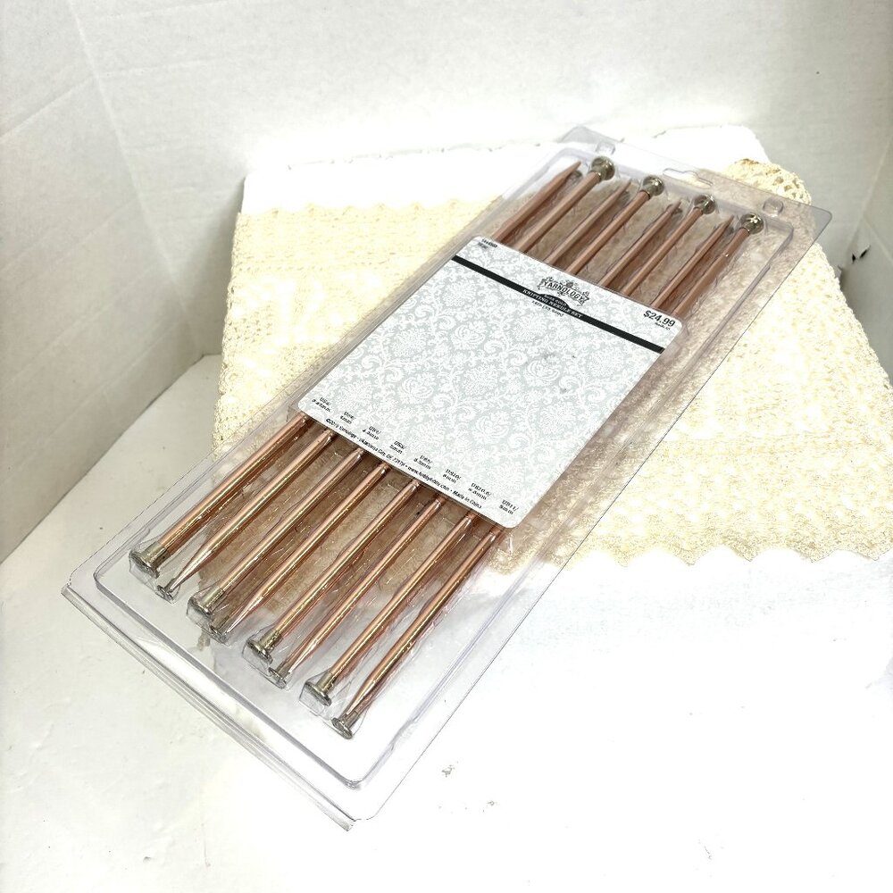 Knitting Needles Yarnology Rose Gold Metal 16 pc Set NWT